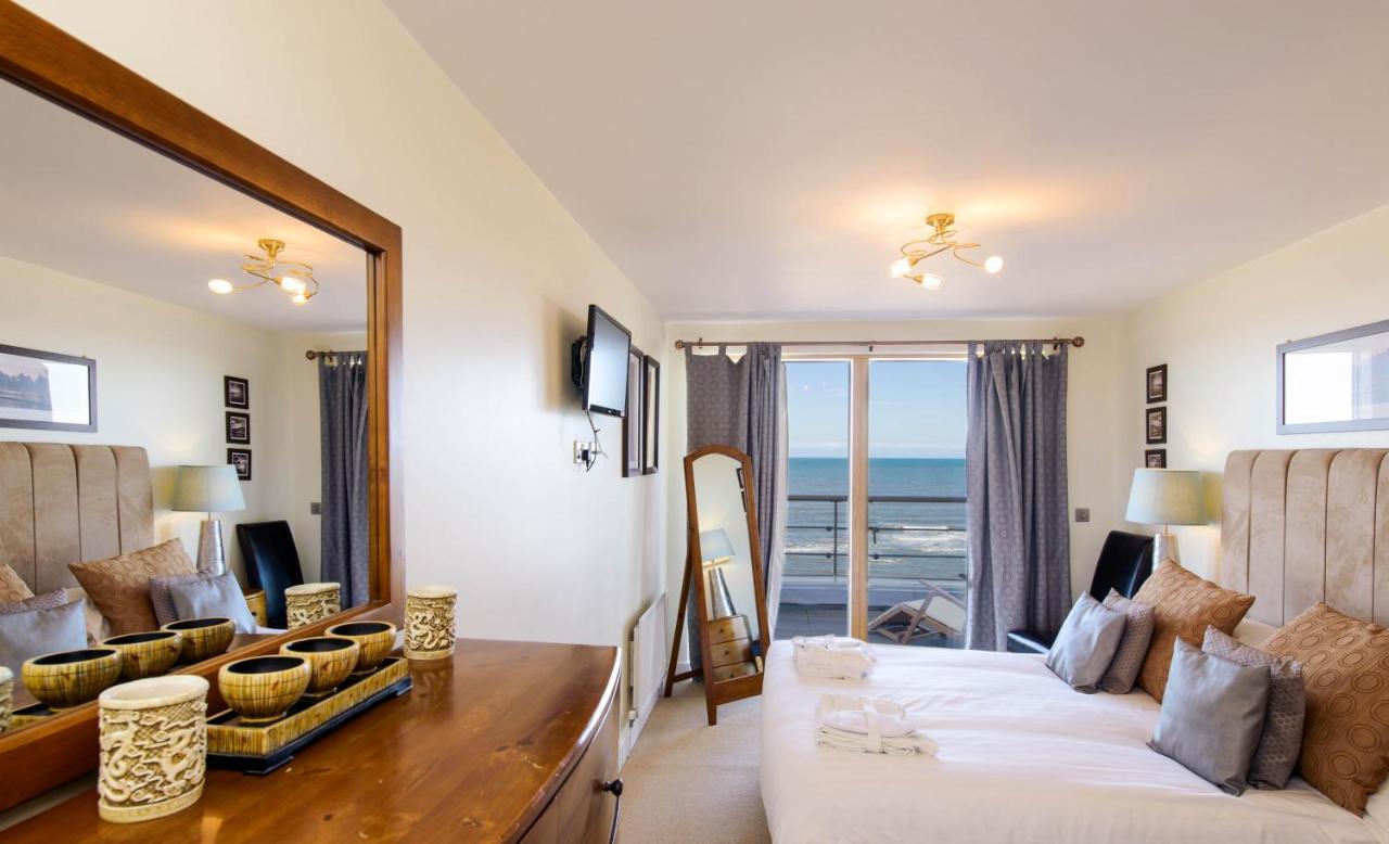 Apartment The Sands Sea Front *