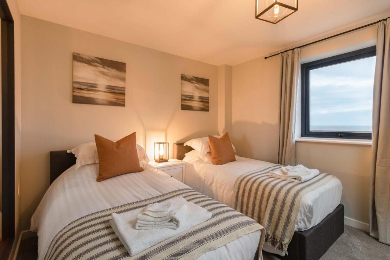 Apartment The Sands Sea Front